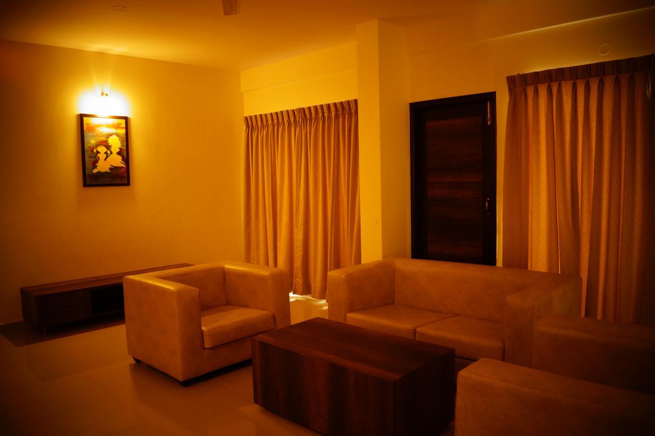 Royal Serenity - Kammanahalli Bangalore Bagian luar foto